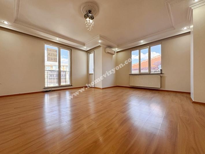 Bahçelievler Yenibosna Radar Satılık Otoparklı 5+1 Geniş Dublex Daire.-1