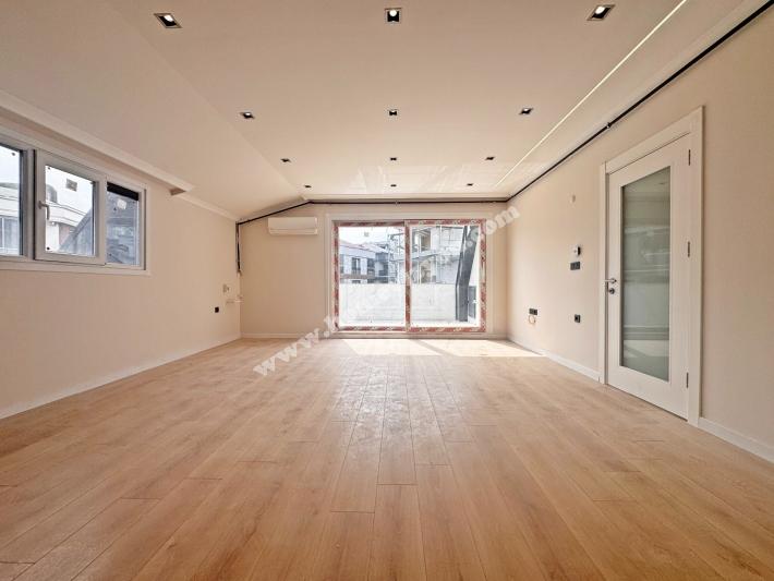 Bahçelievler Merkez'de Satılık Sıfır Süper Lüx 2+1 OTOPARKLI Daire.-1